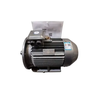 Подача высокого напряжения на двигатель с низким-напряжением может привести к...